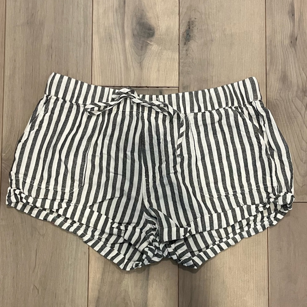 VOLCOM COTTON STRIPPED SHORTS